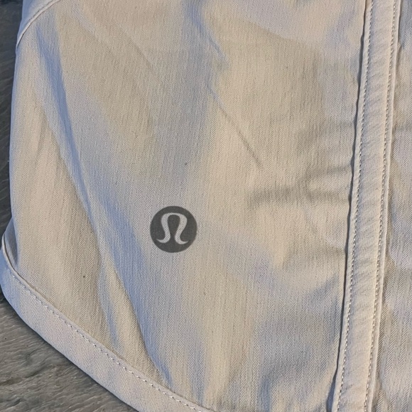 Lululemon Tracker Short V *4" - Picture 5 of 9